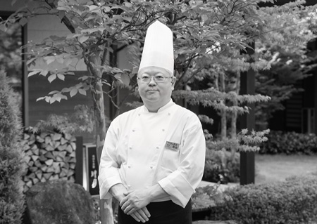 総料理長 田中　城治