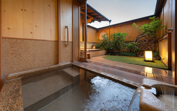 Private open-air bath (Mutsumi-no-Yu)