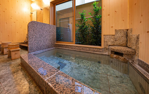 Private bath for Yukatei guests (Muso-no-Yu)